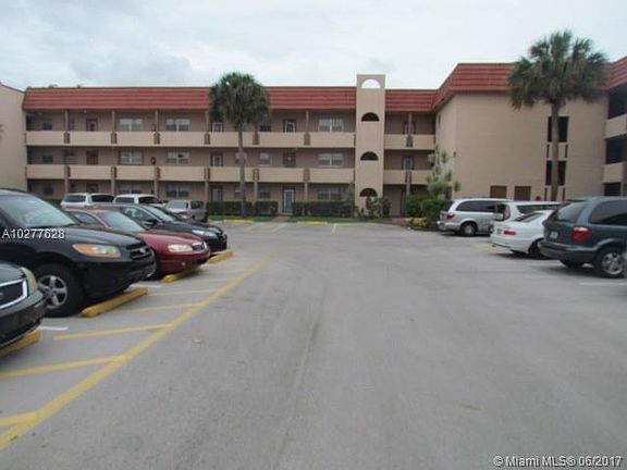2nd image of 2831 Sunrise Lakes Dr E APT 111