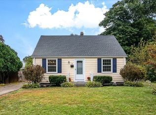 10 West Ct, North Kingstown, RI 02852