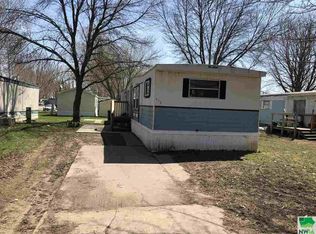 813 Tom St, Vermillion, SD 57069