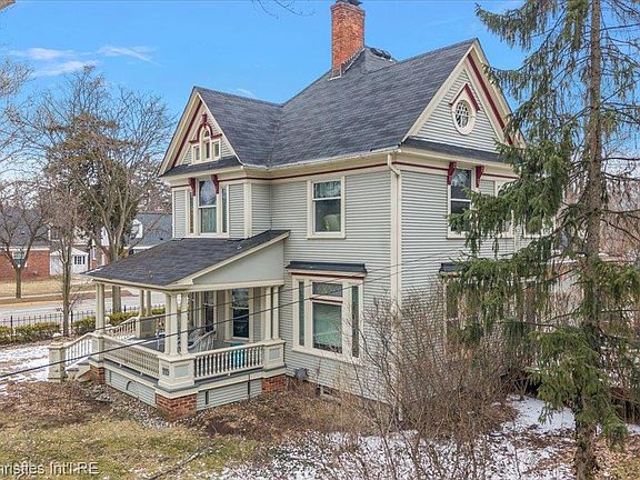 4th image of 1119 Southfield Rd