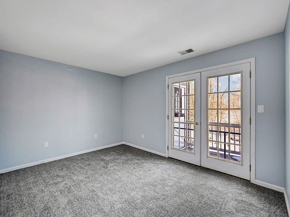 1st image of 1 Jenny Lind St Unit 16