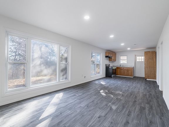 5th image of 546 County Road 3361