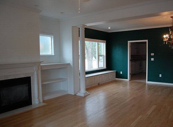 2nd image of 329 Jefferson St
