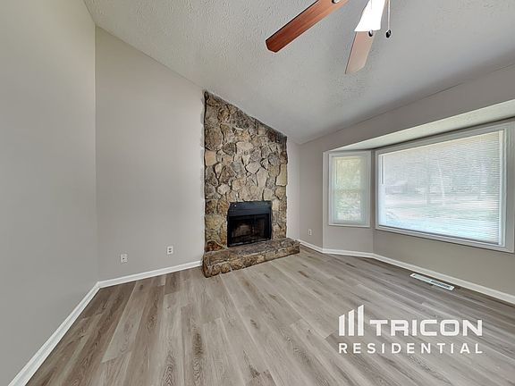 2nd image of 1219 Ashbrook Dr
