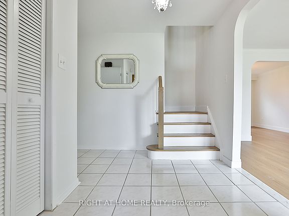2nd image of 7 Charterhouse Rd