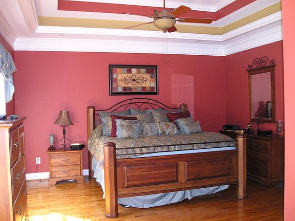 5th image of 217 Kaitlyn Ln