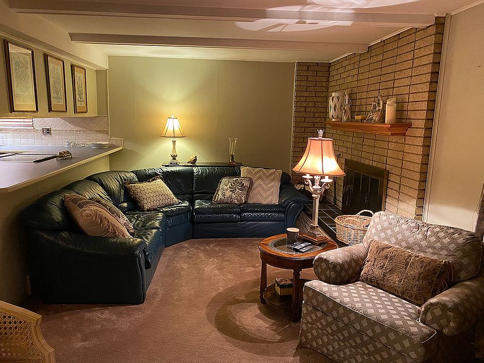 2nd image of 11085 Canterbury Dr