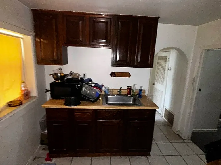 4827 Lexington Ave — Photo 9