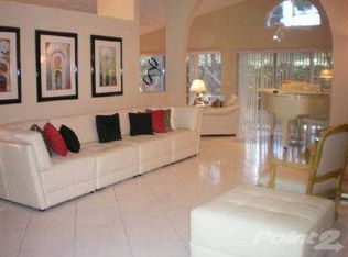 9814 Harbour Lake Cir, Boynton Beach, FL 33437