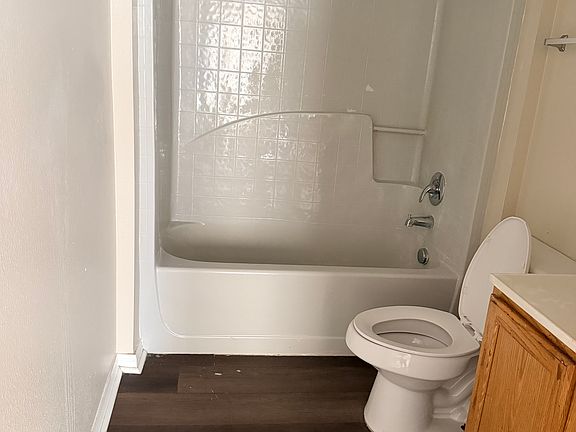4th image of 9963 Ashburn Lake Dr