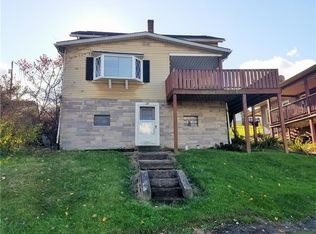 128 Eleanor St, Langeloth, PA 15054