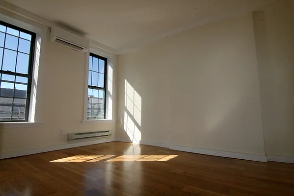 Rented by Citi Habitats | media 31