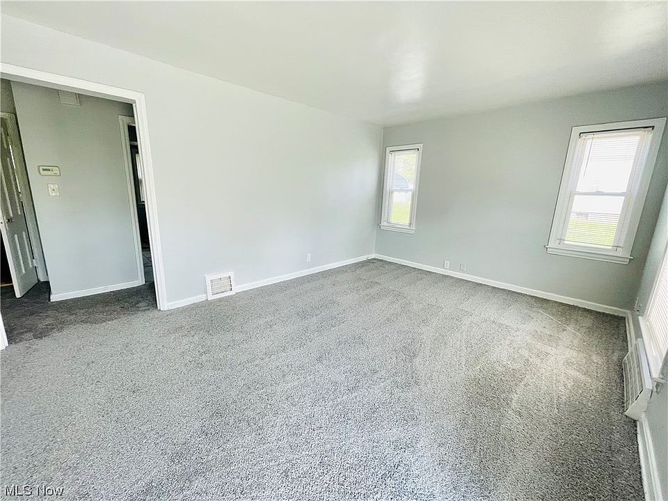 20205 Sumpter Rd, Warrensville Heights, OH 44128 Zillow