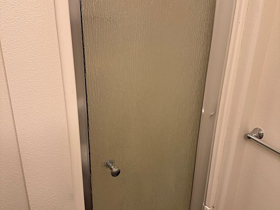 3rd image of 504 Jackson St Unit 9