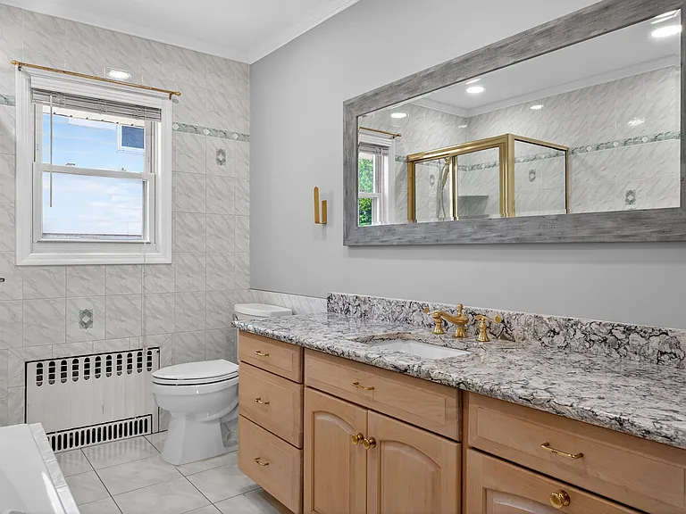 48 Burns Ave #2 — Photo 18