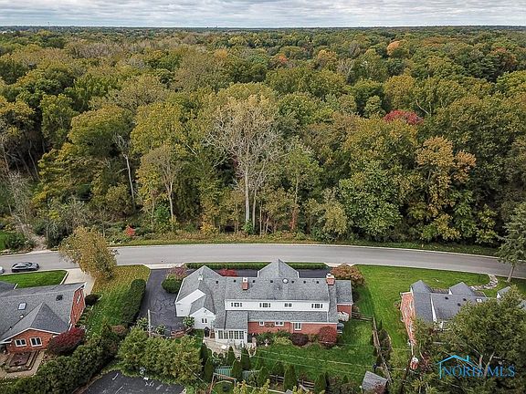 2nd image of 4421 Bonniebrook Rd