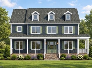 36 Dale Dr, Summit City, NJ 07901