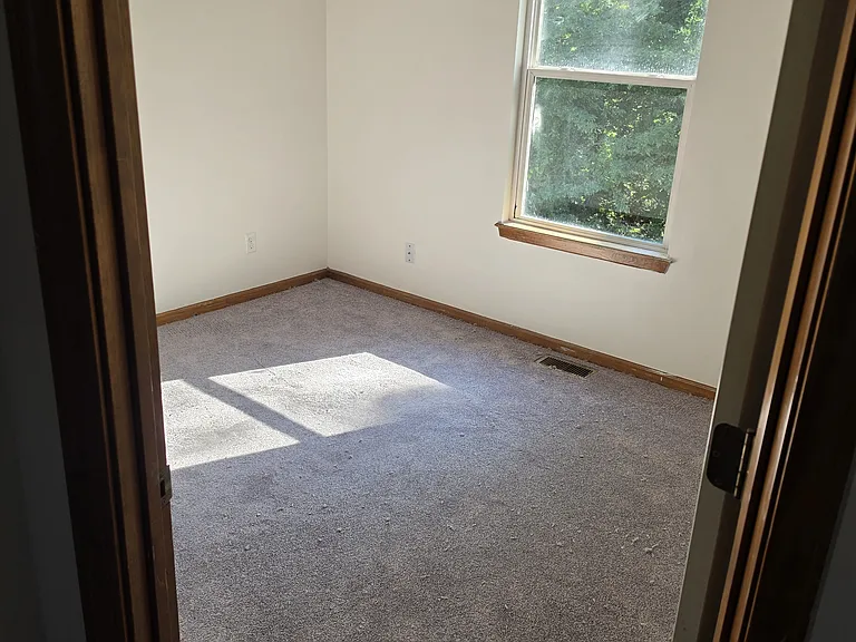 1857 Chickadee Dr — Photo 17