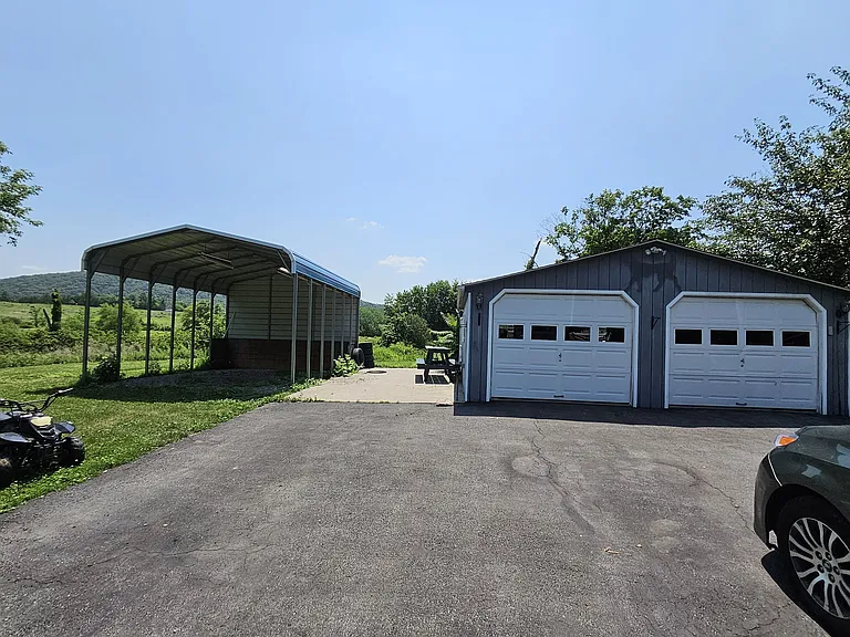 16 Sanford Ave — Photo 13