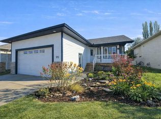 95 W Cambridge Glen Dr, Strathmore, AB T1P 1W1