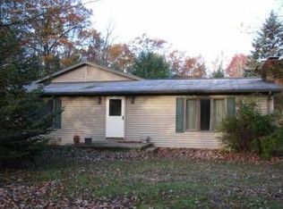 6175 N Swede Rd, Rhodes, MI 48652