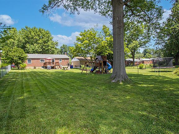 2nd image of 7352 Idamor Ln