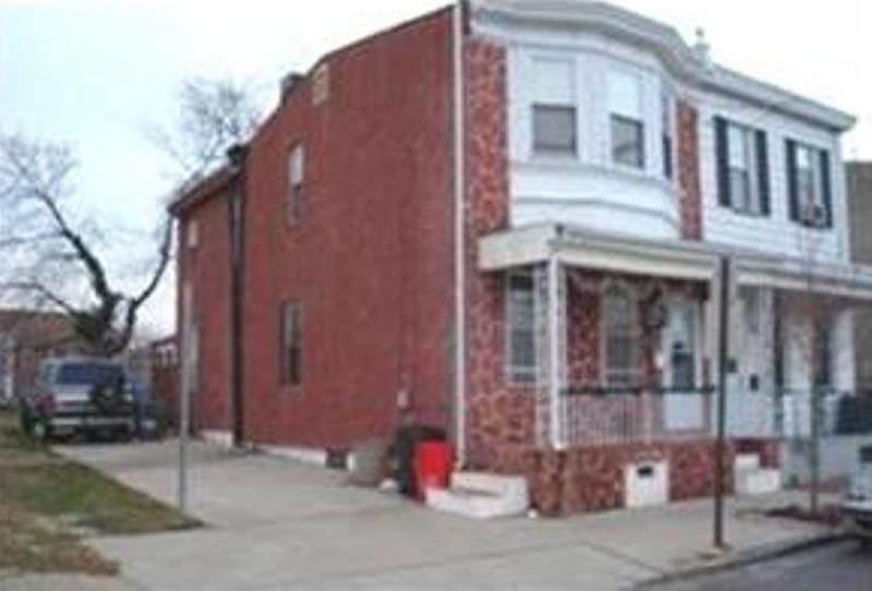 2nd image of 610 Spruce St