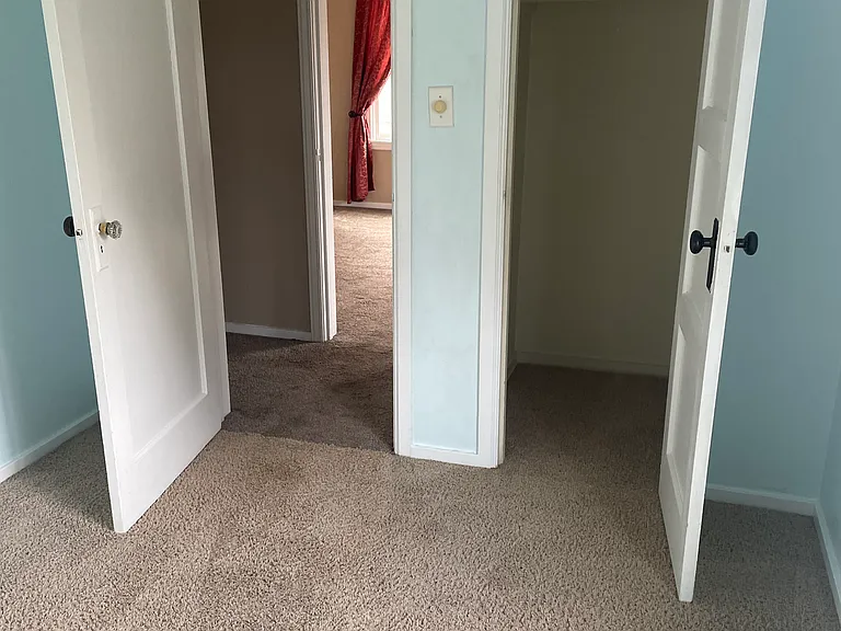 102 S Pearl St — Photo 10