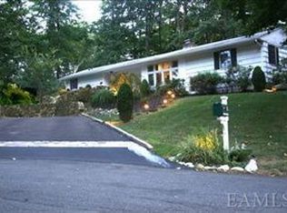 1 Rockwood Pl, Armonk, NY 10504