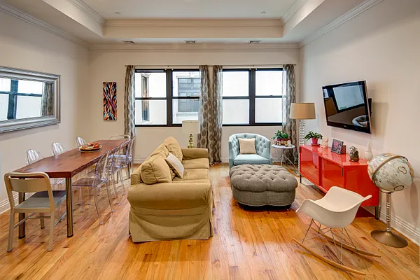 Sold by Compass | media 1