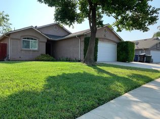 210 Yellowstone St, Tulare, CA
