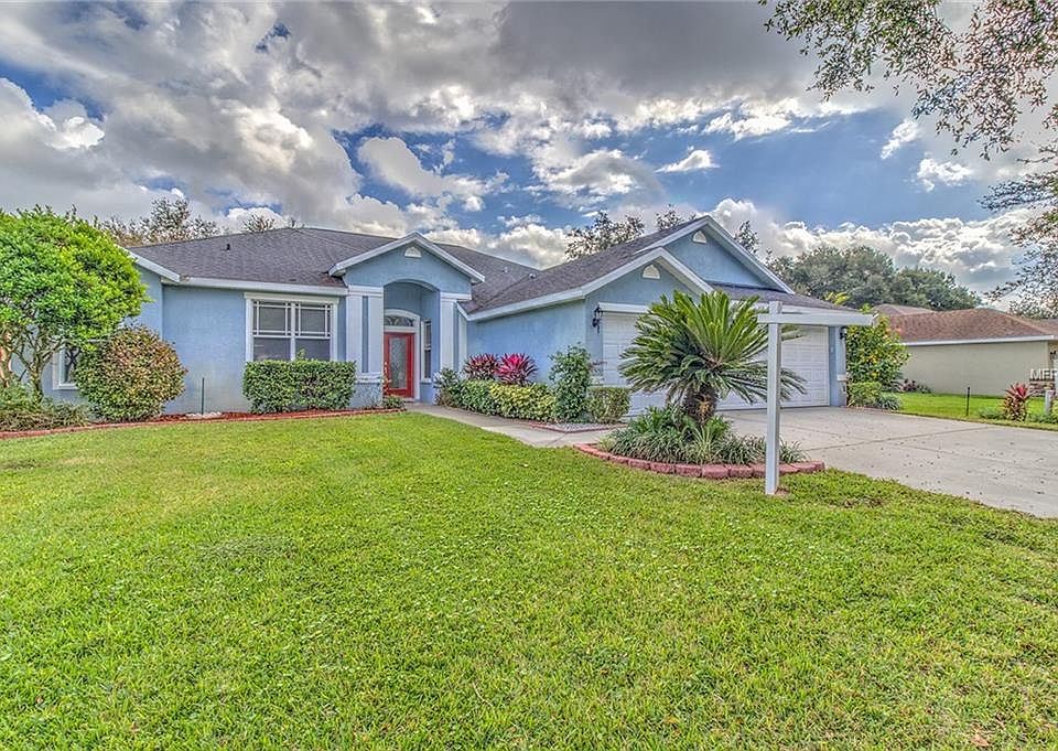 1st image of 1111 Lumsden Trace Cir