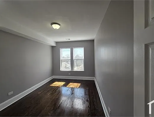 1332 W 78th St #3 — Photo 7
