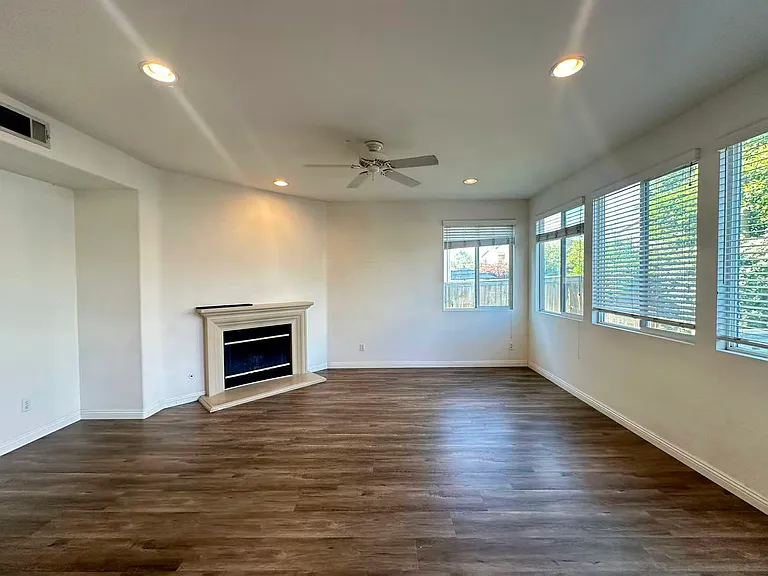 6429 Amber Sky Way — Photo 5