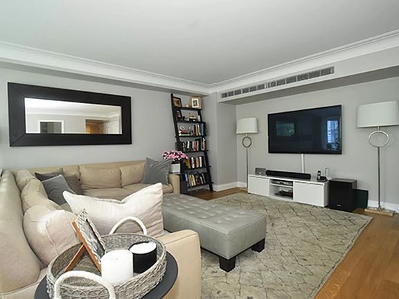 2nd image of 200 E 66th St APT B0506