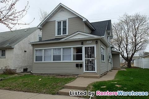 1st image of 2655 California St NE