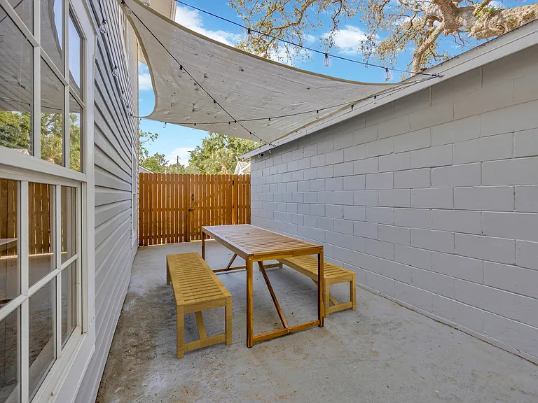 1215 E New Orleans Ave — Photo 44