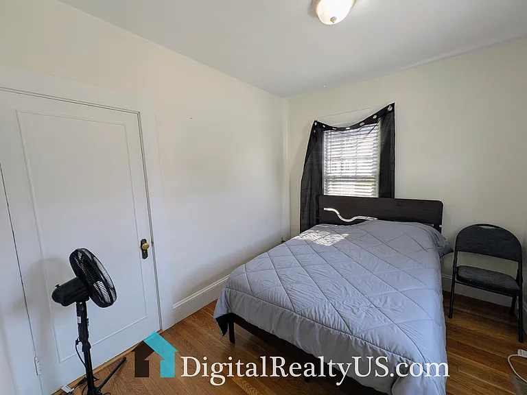 58 Ash St #3 — Photo 11
