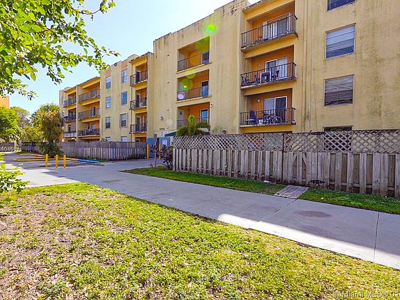 2nd image of 5705 W 20th Ave APT 304