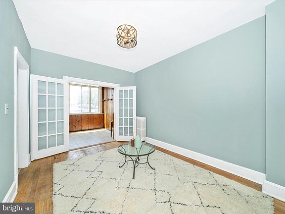 4th image of 4818 7th St NW
