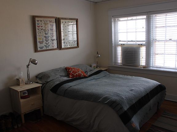 3rd image of 1374 Saint Paul St