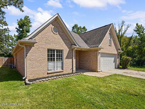4th image of 1838 Timber Way N