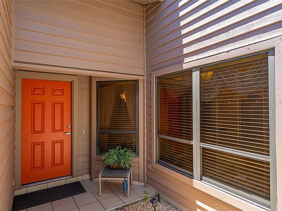 3rd image of 3975 Wilshire Cir E #193