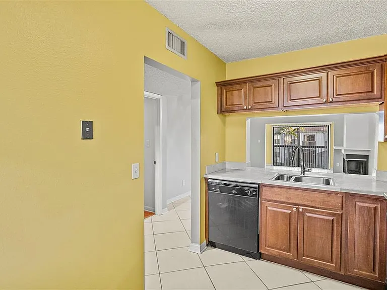 1918 Pelican Landing Blvd #1125 — Photo 14