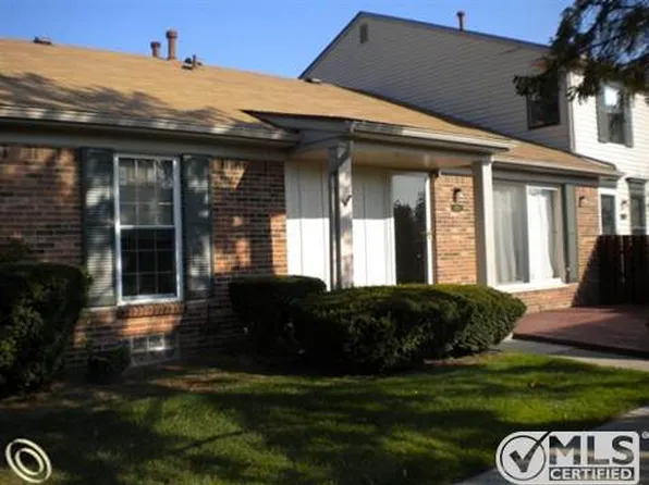 41226 Southwind Dr, Canton, MI 48188