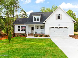 47 Hampshire Ln, Pinehurst, NC 28374