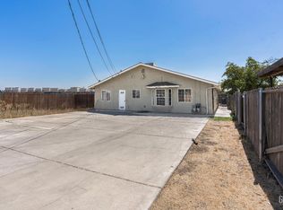423 Powell Ln, Bakersfield, CA 93307