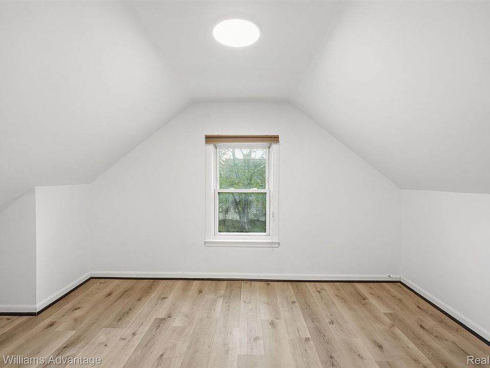 3060 Minerva St, photo 16