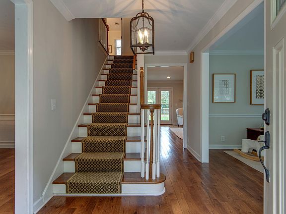 5th image of 1521 Cabot Dr
