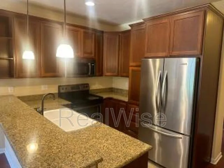 1709 Softwood Way — Photo 8
